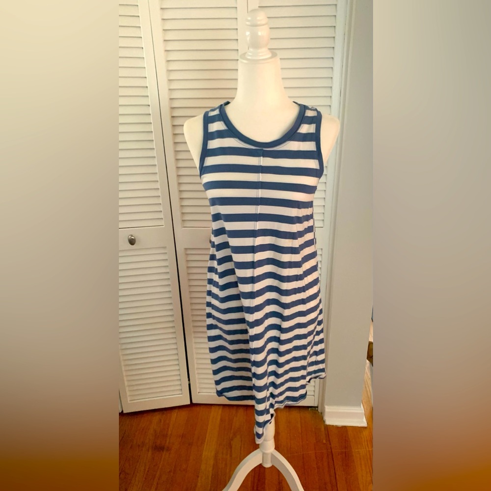 Stripped blue and white sleeveless short dress